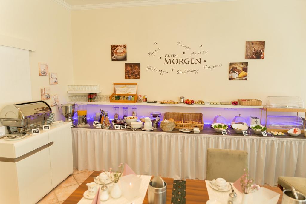 Hotel Cosima Vaterstetten Ngoại thất bức ảnh